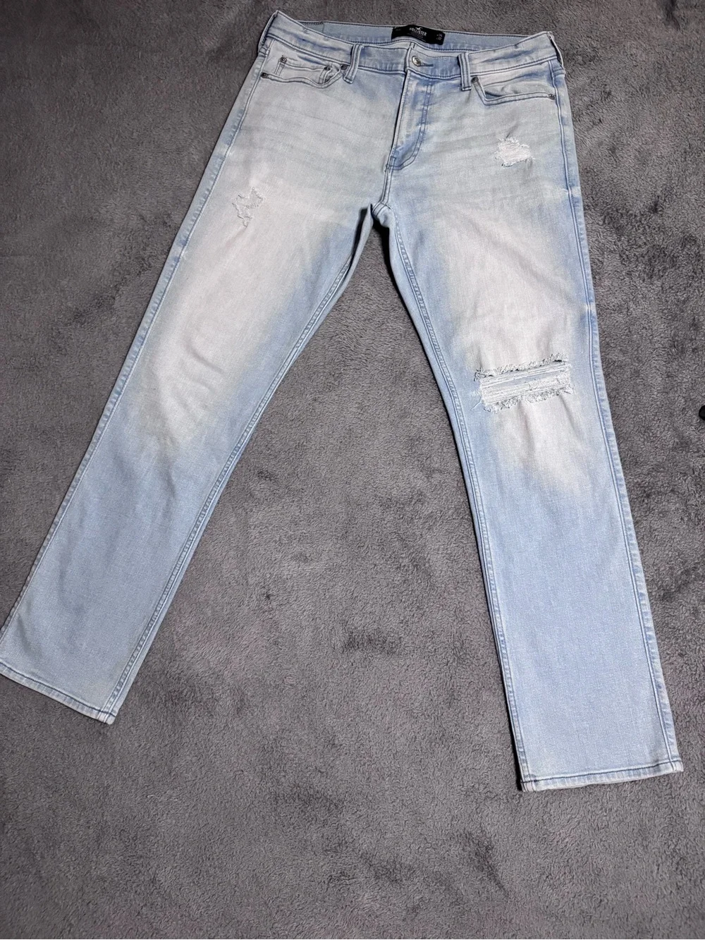 Hollister Advanced Stretch Slim Straight Distressed Light Wash Jeans Size 34x32